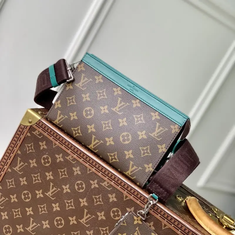 M81124 Green 18.5x11x6.5cm High Quality Bags