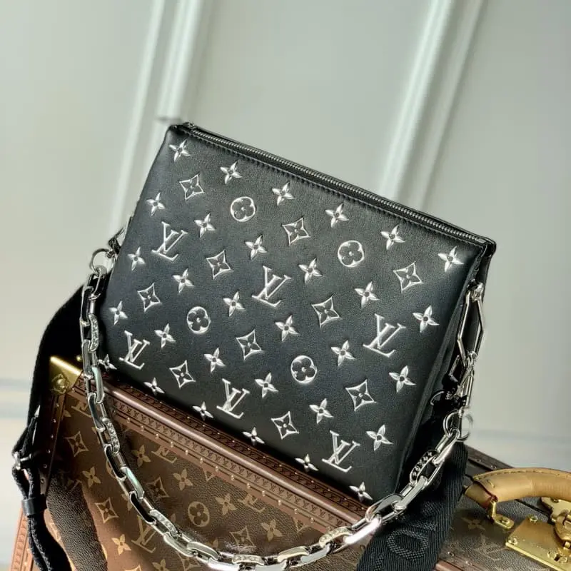 M57791 S1 26x20x12cm High Quality Bags