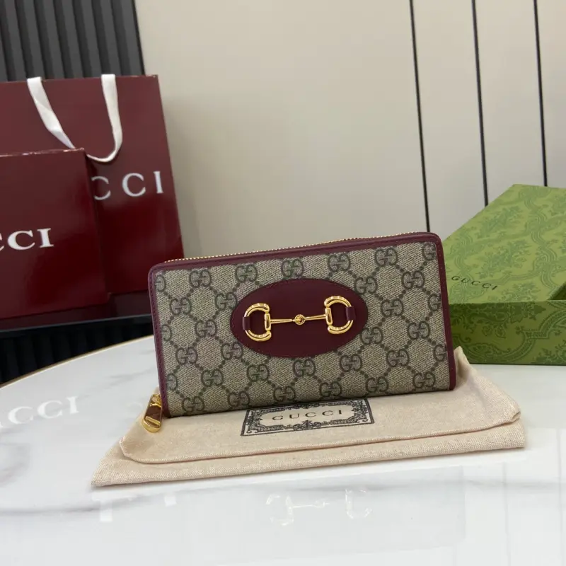 621889 CM 1 High-Quality Bags