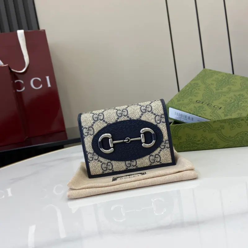 621887 CM 1 High-Quality Bags