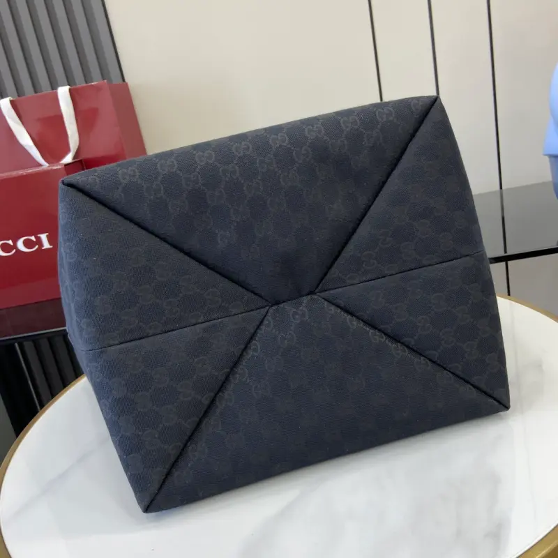 788203 CM 3 High-Quality Bags - Image 4