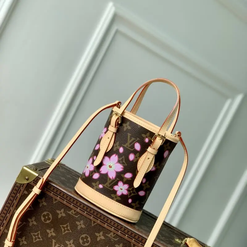 M13417 17x9x13cm High Quality Bags