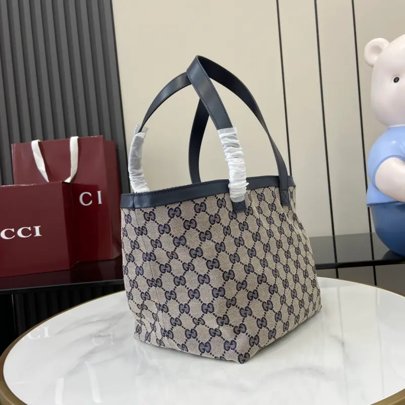 788211 CM 3 High-Quality Bags - Image 2