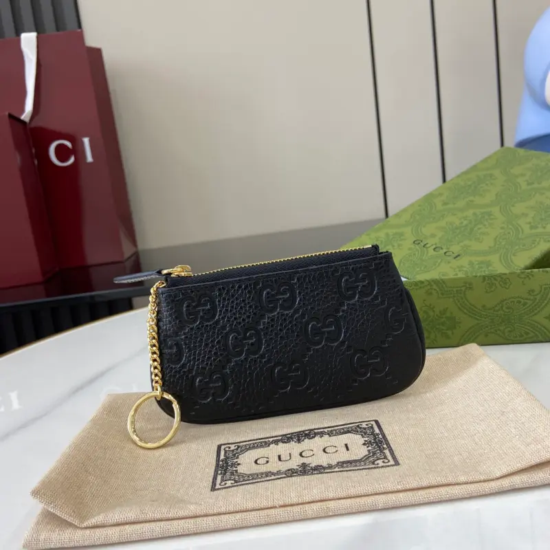 815891 High-Quality Bags