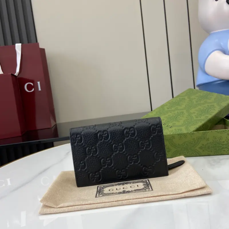 815874 High-Quality Bags