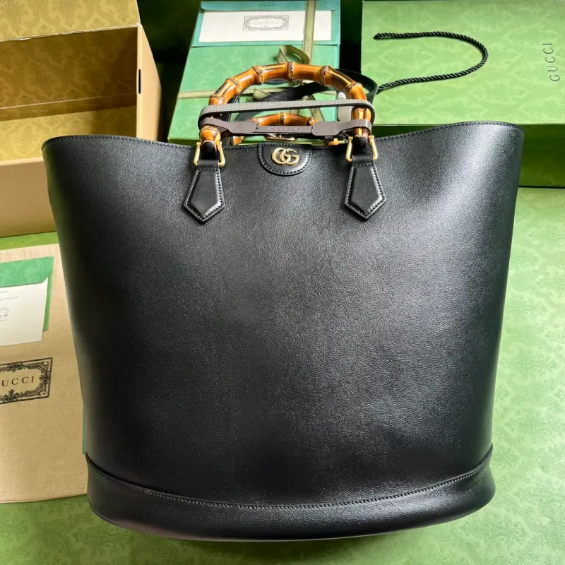 746270 High-Quality Bags