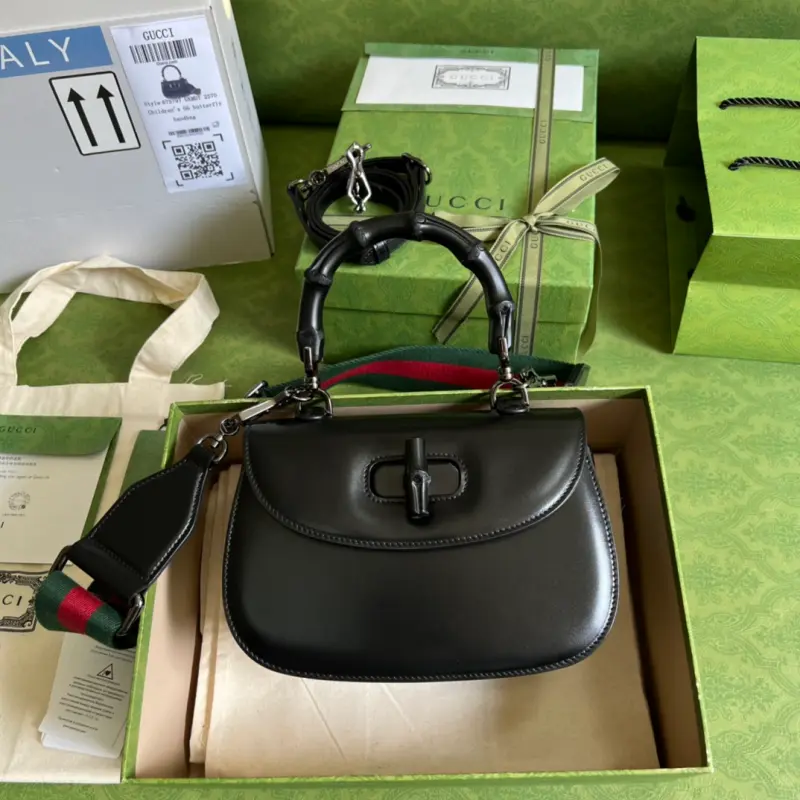 675797 High-Quality Bags