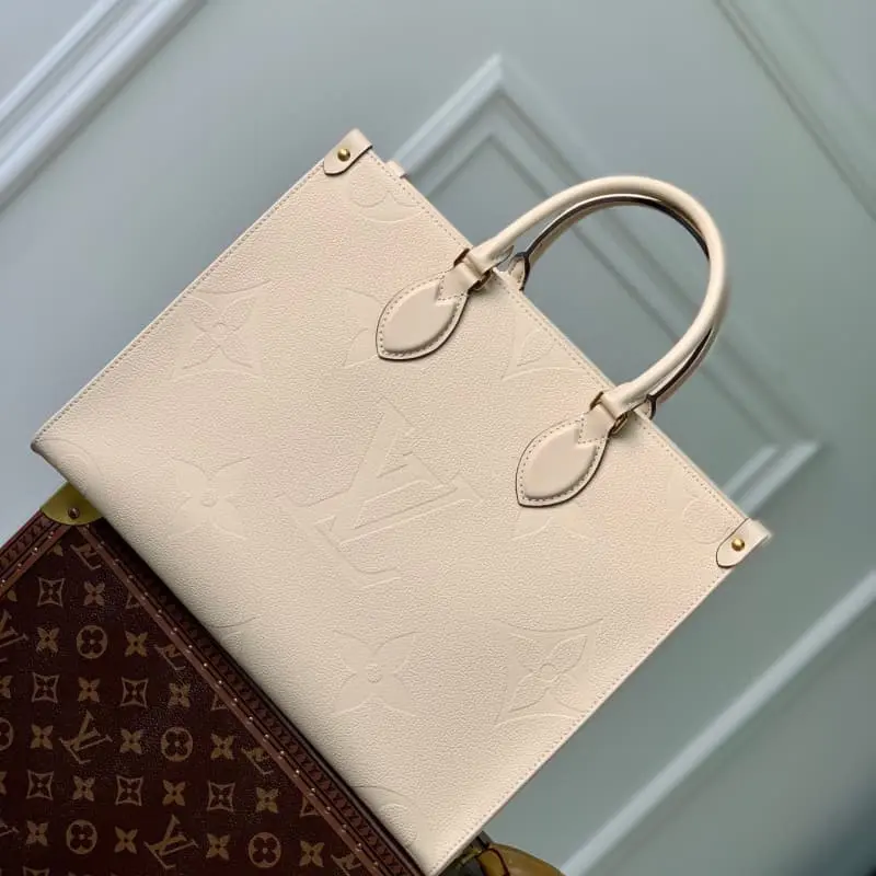 M45595 White Embossed 35x27x14cm High Quality Bags