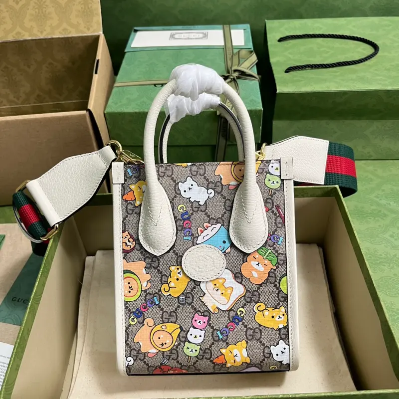 699406 High-Quality Bags