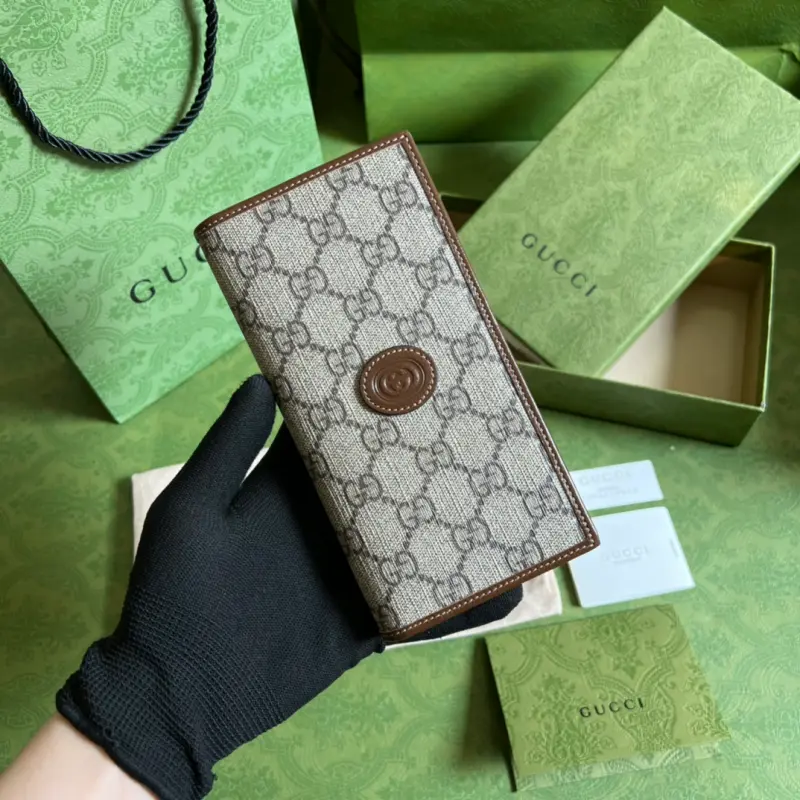 672947 High-Quality Bags