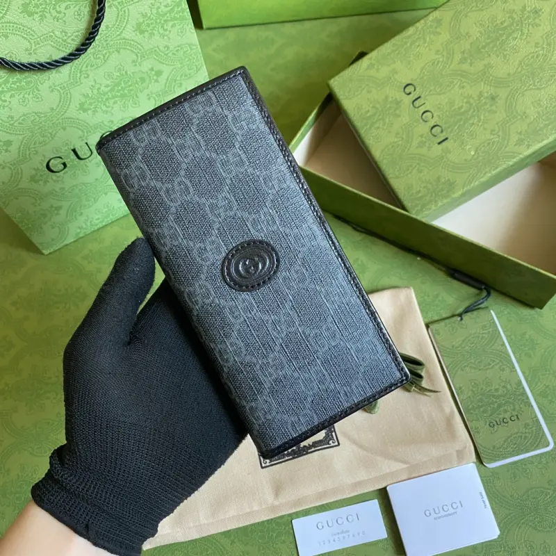 672947 High-Quality Bags