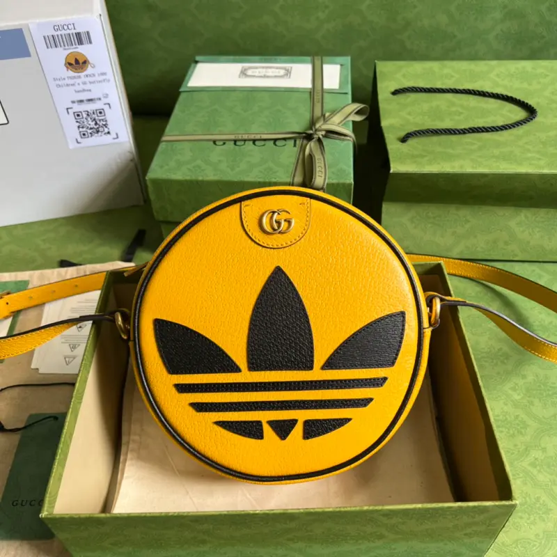 702626 CM 3 High-Quality Bags