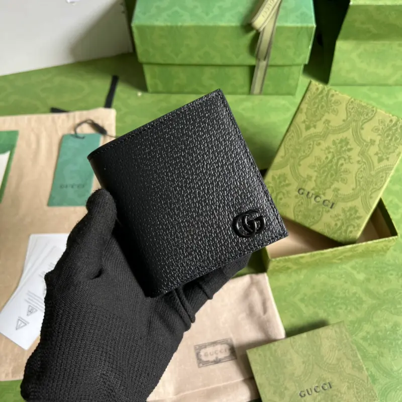 723737 CM 1 High-Quality Bags