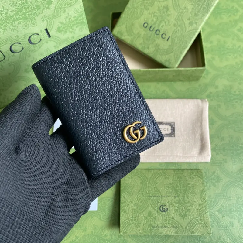 547075 CM 1 High-Quality Bags