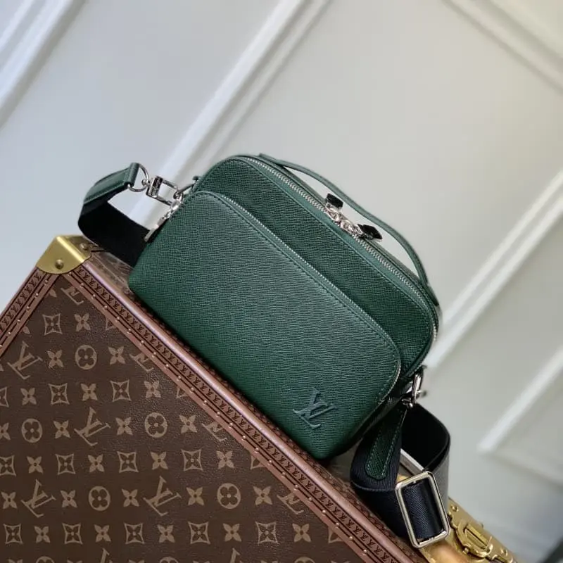 M11657 Green 22.5x15.5x7.5cm High Quality Bags