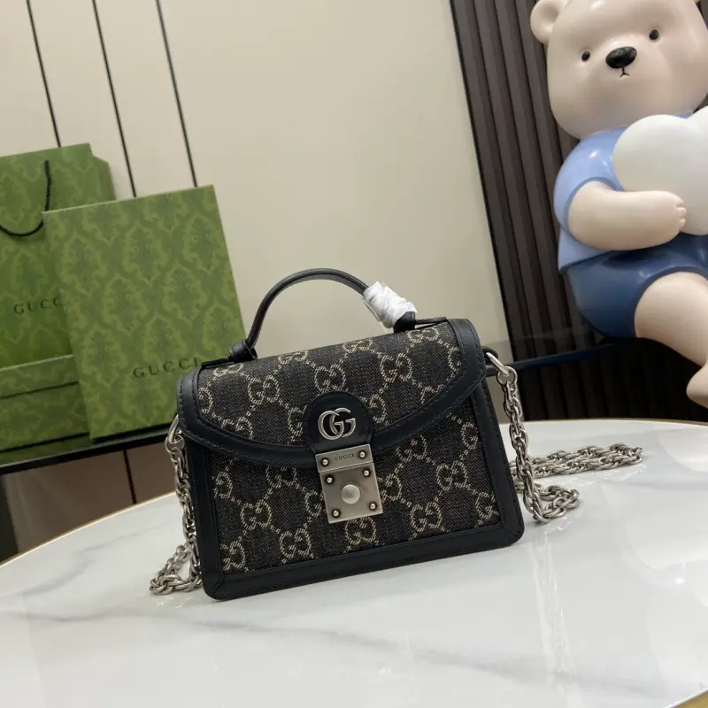 696180 CM 1 High-Quality Bags