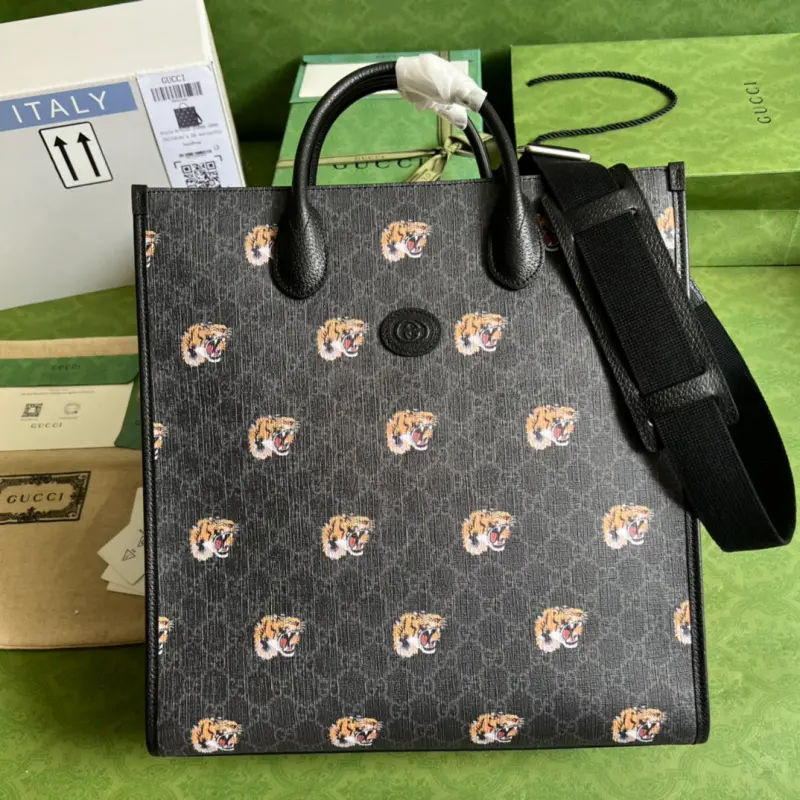 674155 CM 2 High-Quality Bags