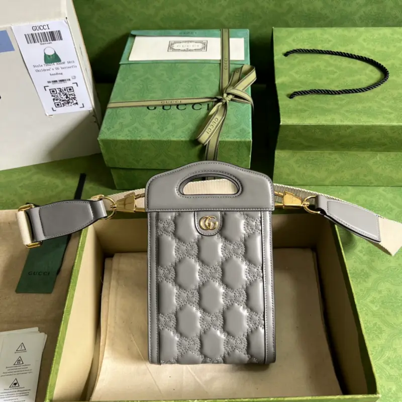 723776 CM 1 High-Quality Bags