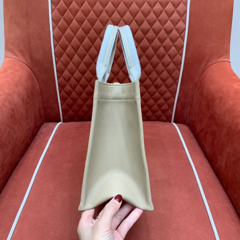 ML249 2 High Quality Bags - Image 5