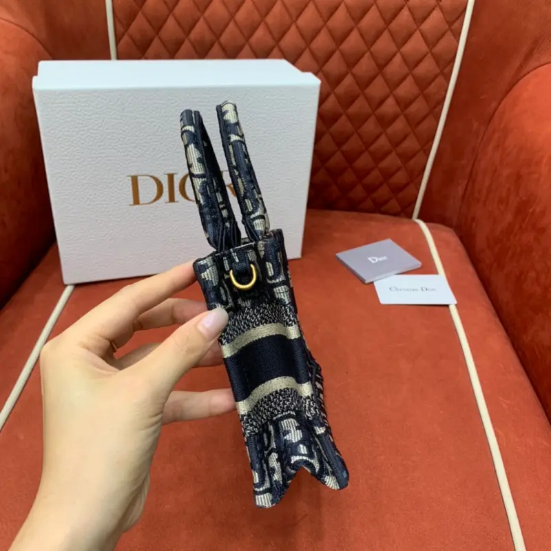 ML230 High Quality Bags - Image 5