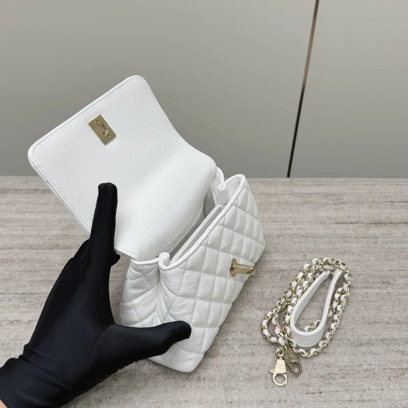 Mini White and Gold Car Edge High Quality Bags - Image 5