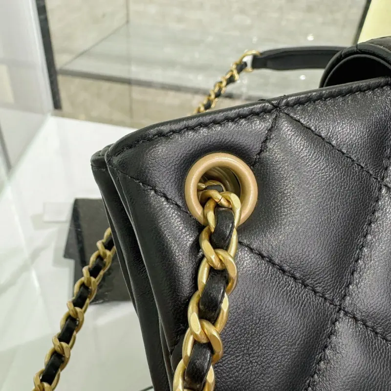 24c Underarm Bag High Quality Bags - Image 5