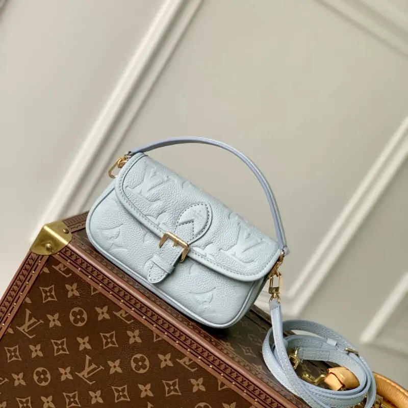 M83529 Blue 19x10.5x6cm High Quality Bags