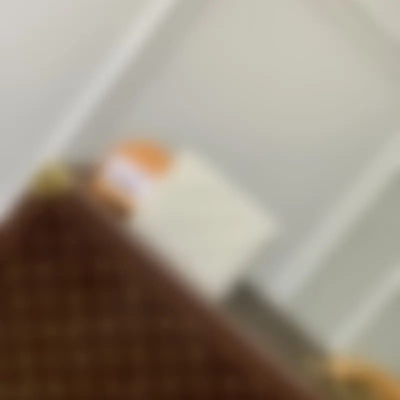 M69037 S2 11.5x9x1.5cm High Quality Bags