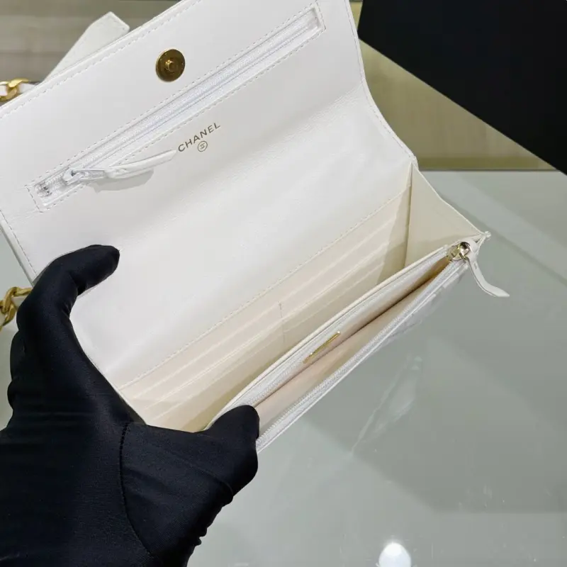 19Week CM 6 High Quality Bags - Image 4