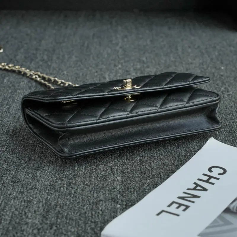 24s Pearl Handle woc High Quality Bags - Image 4